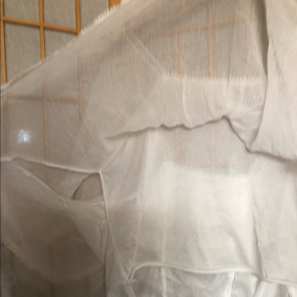 Angelic boho white chiffon flowy batwing top - Picture 4 of 7